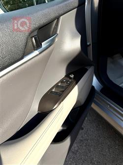 تۆیۆتا کامری